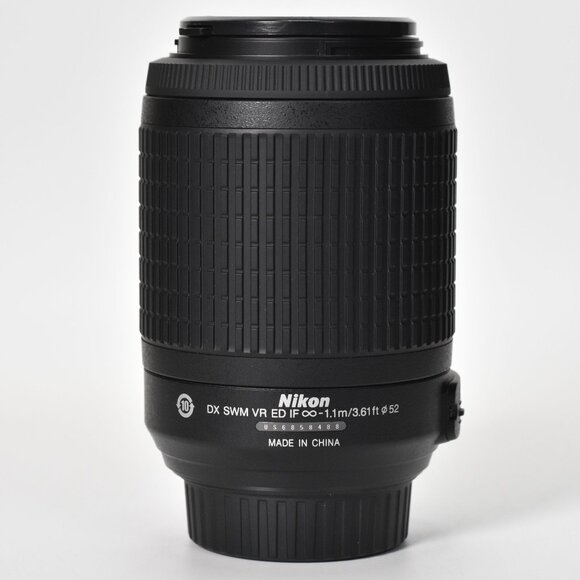 Nikon AF-S DX NIKKOR 55-200mm f/4-5.6G ED VR Zoom Lens Mint - Picture 3 of 8